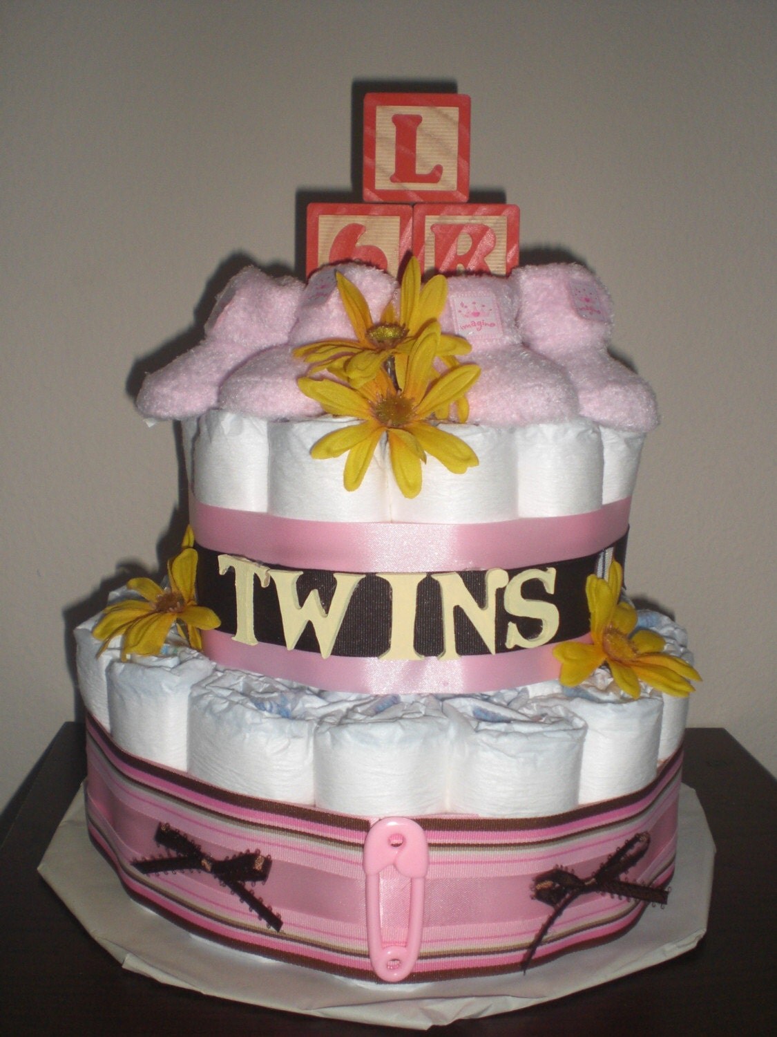 Baby Shower Cakes For Twins Girls