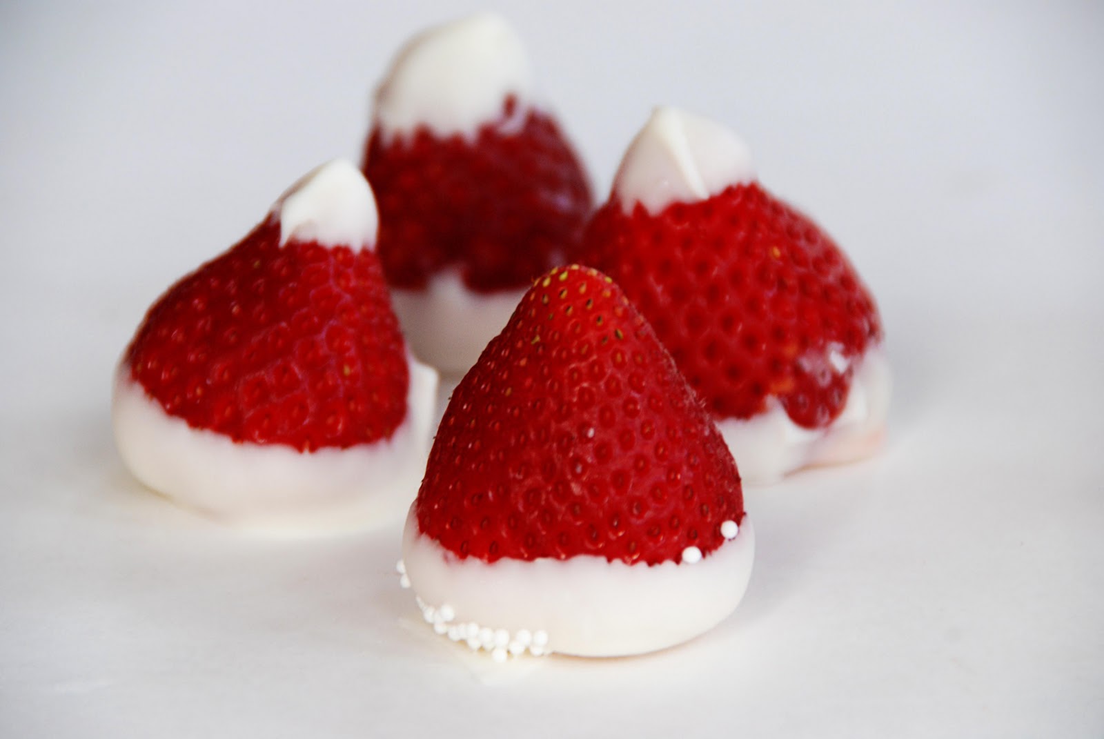 How To Make Strawberry Santa Hat Cupcakes