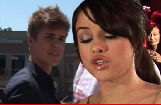 Justin Bieber And Selena Gomez Hot Scene